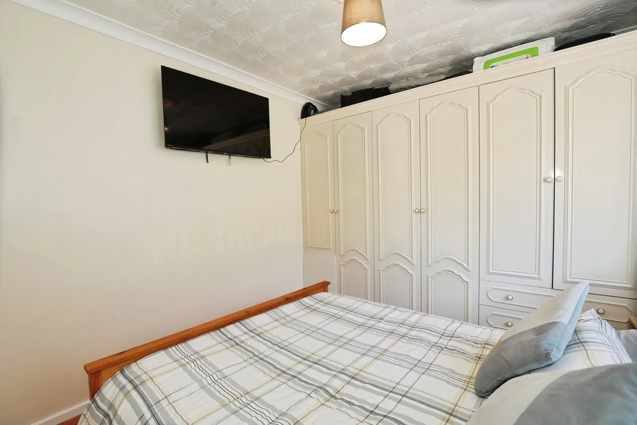 Earls Road, Shavington, Crewe, Cheshire, CW2, photo 10