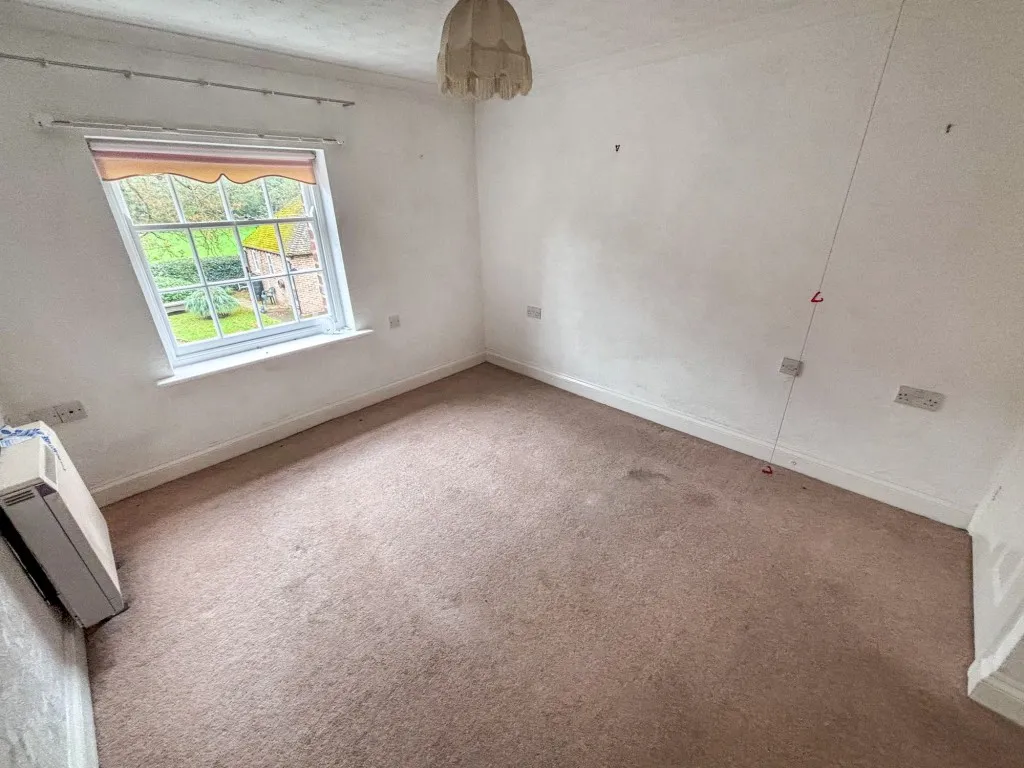 Burghfield Road, Southcote Lodge, RG30, photo 6