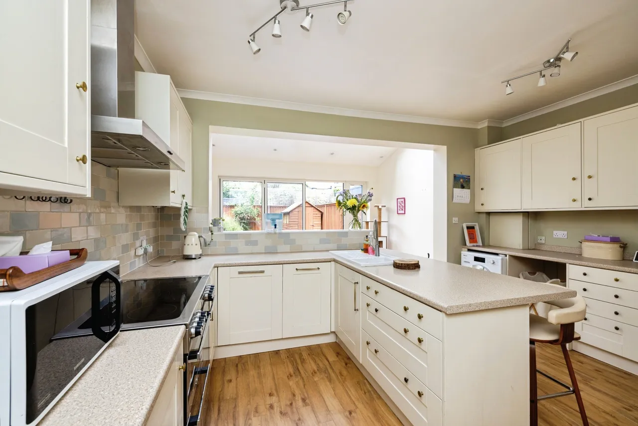 Drayton Avenue, London, W13, photo 11