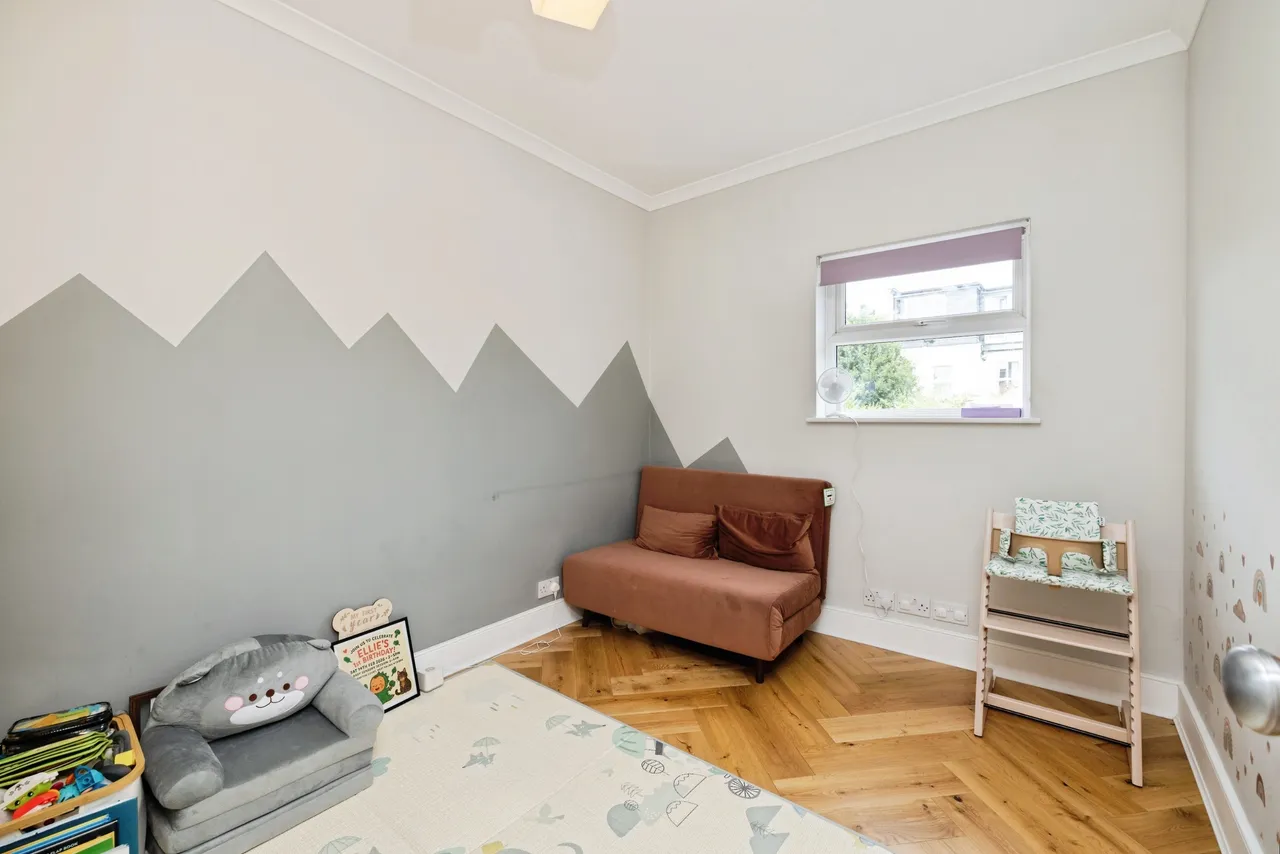 Drayton Avenue, London, W13, photo 18