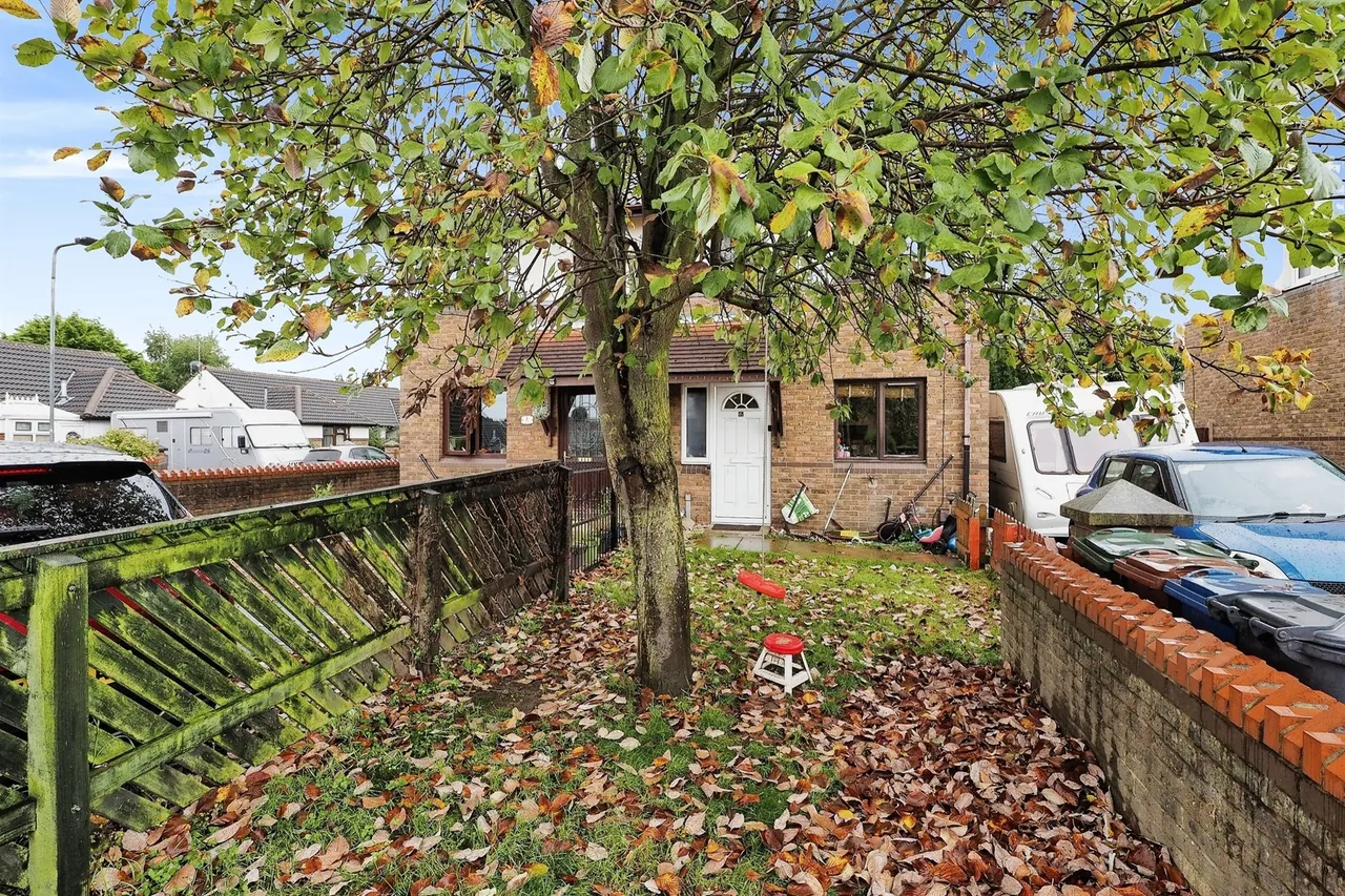Chilwell Mews, Athersley North, S71, photo 12