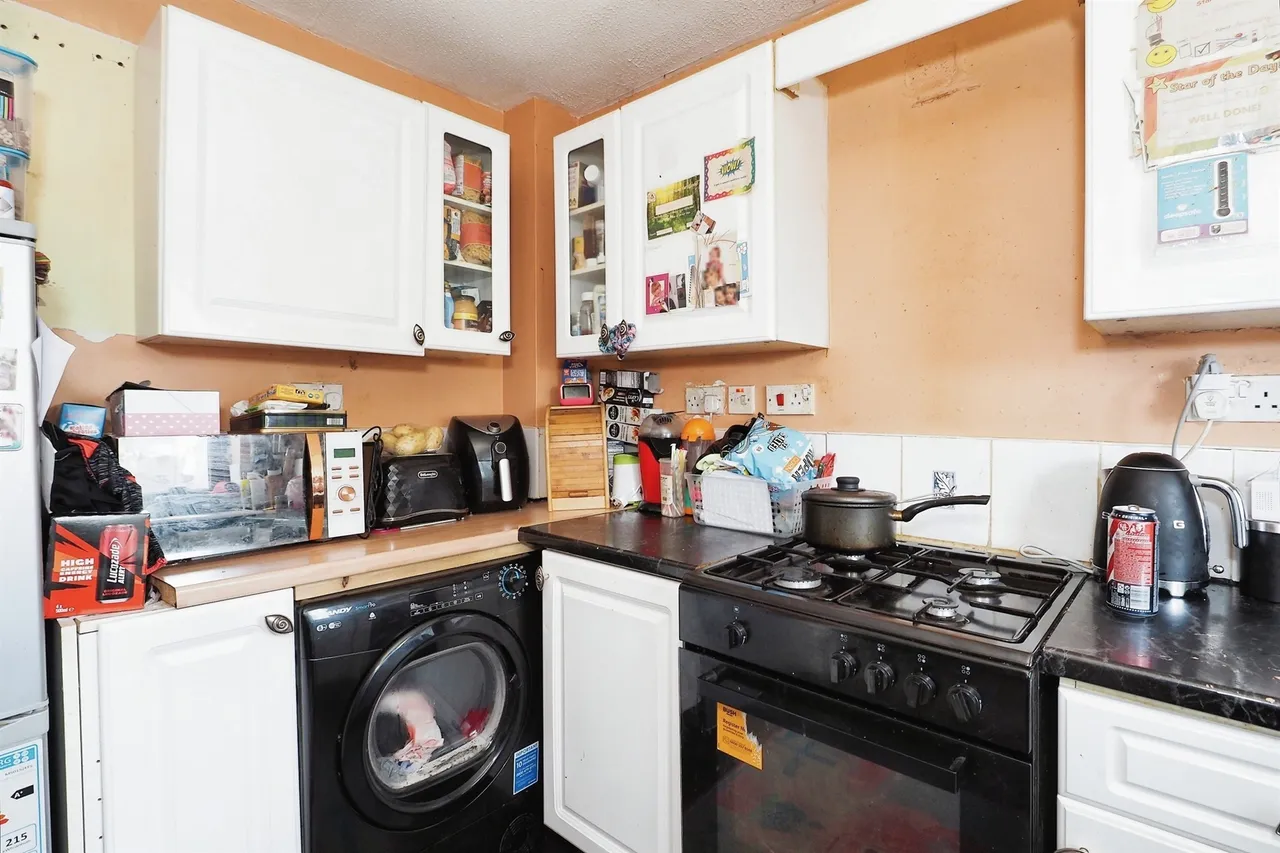 Chilwell Mews, Athersley North, S71, photo 4