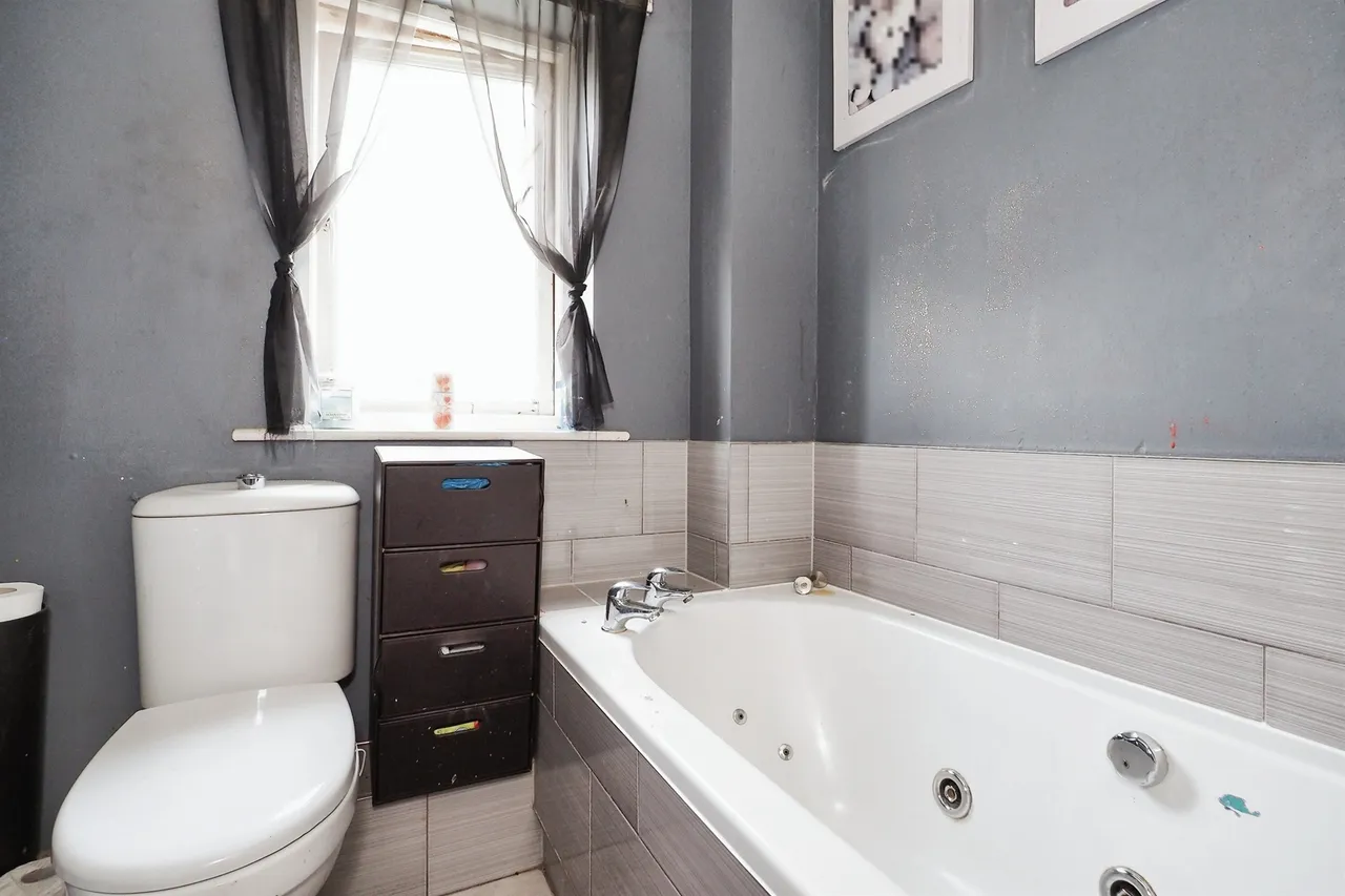 Chilwell Mews, Athersley North, S71, photo 10