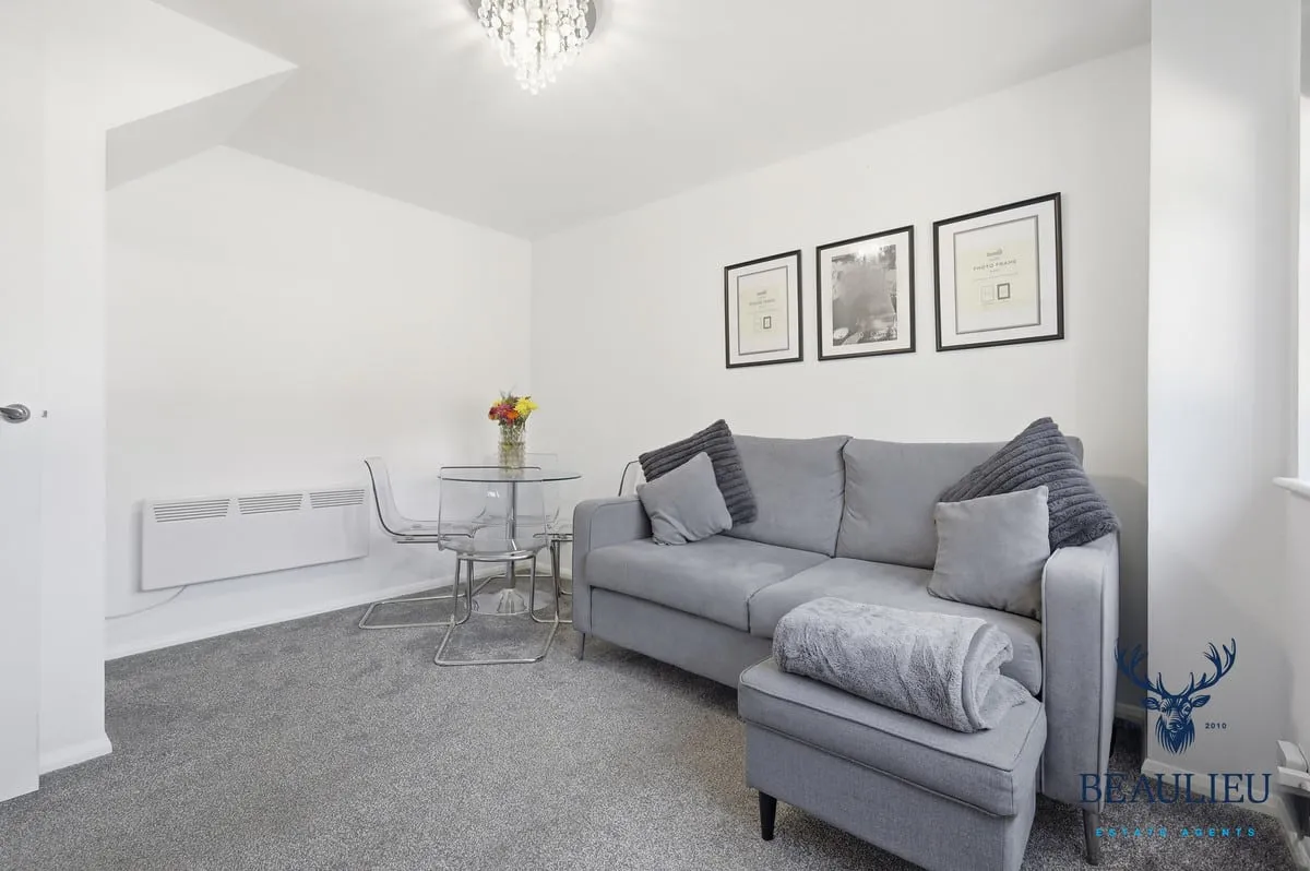 Lovibond Place, Chelmer Village, CM2 6TS, photo 3
