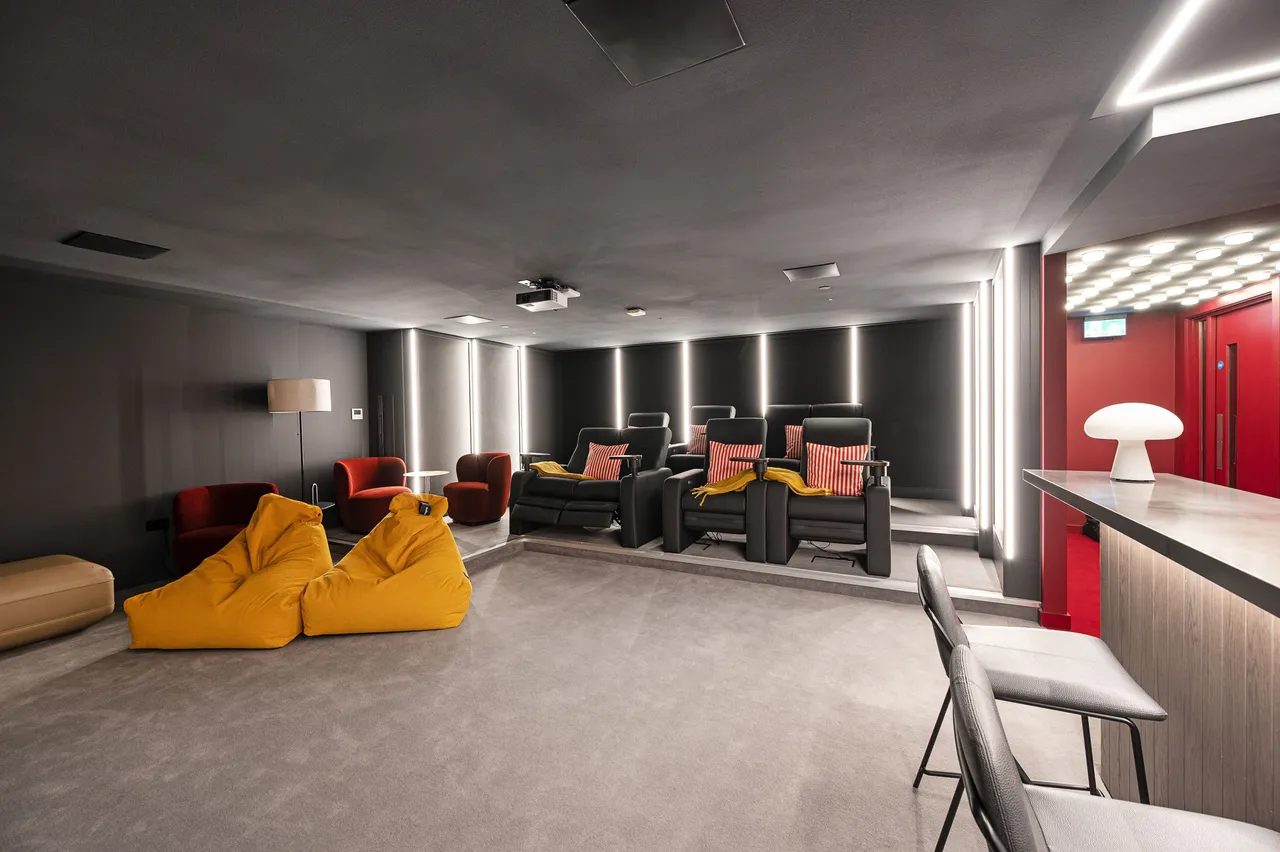 55 Hows Building, 2-4 Westfield Avenue, London, photo 6