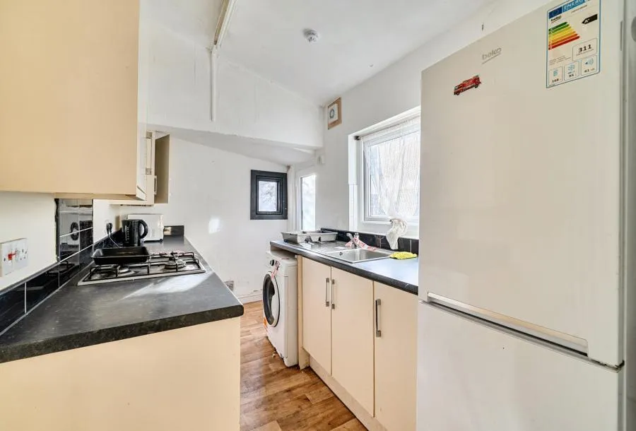 St. Pauls Road, Cheltenham, GL50, photo 2