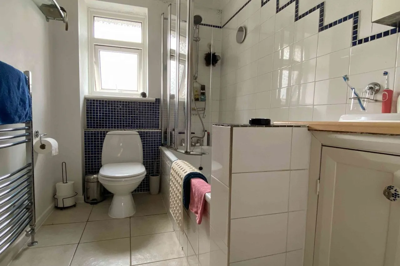 Somergate, Horsham, RH12, photo 6
