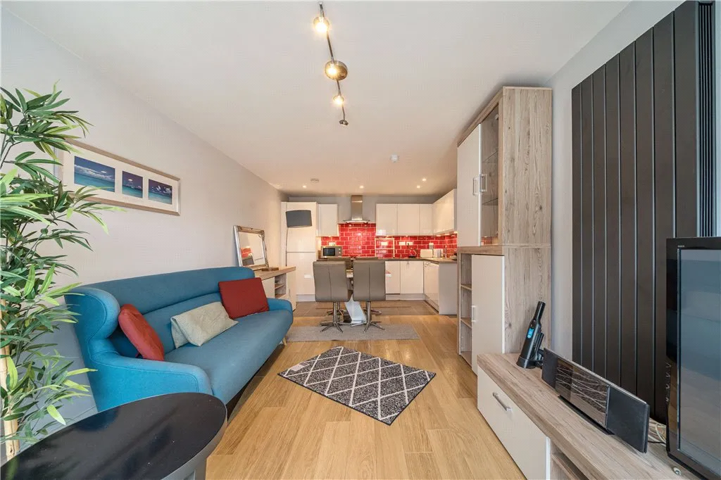 Lovelace House, Ealing, W13, photo 3