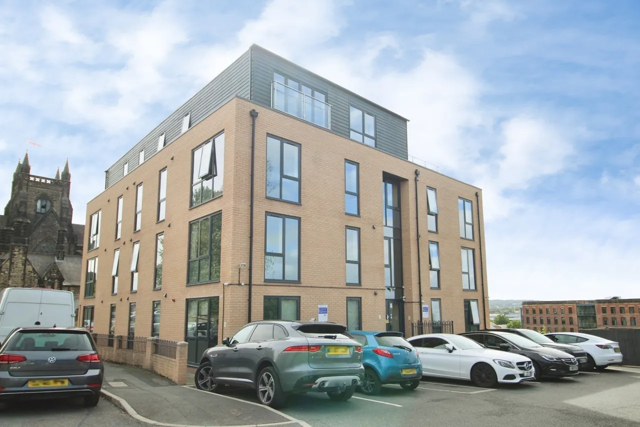 2 bed flat for sale — Ellerby Road, West Yorkshire, LS9