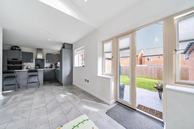 Harris Close, Banbury, OX16, photo 4
