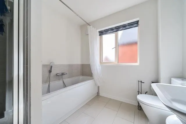 Harris Close, Banbury, OX16, photo 9