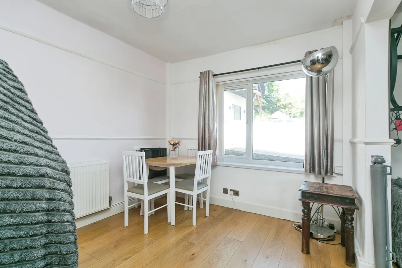 Tan Y Marian, Llanddulas, LL22, photo 4