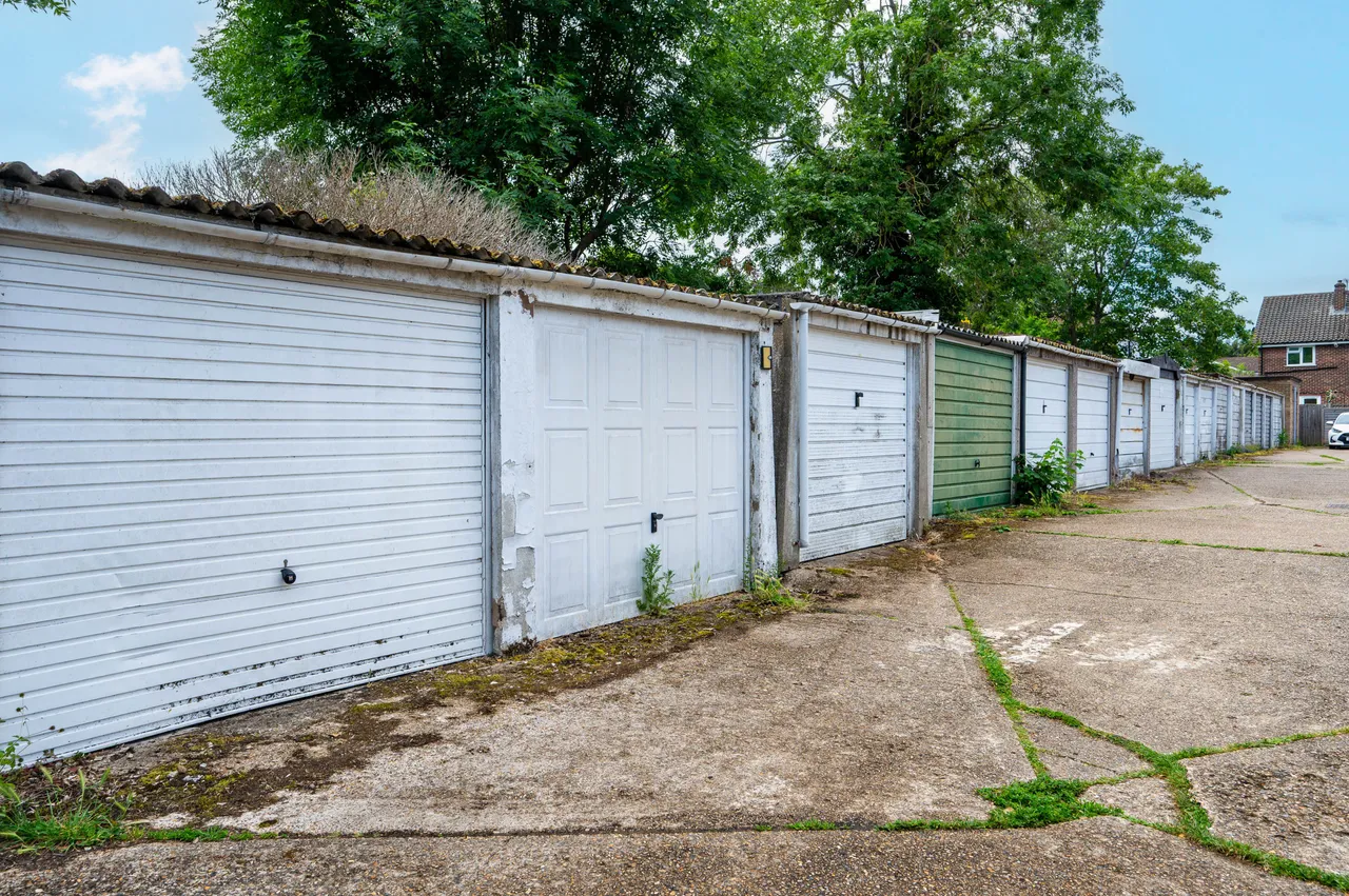 19 Blakes Lane, New Malden, photo 10