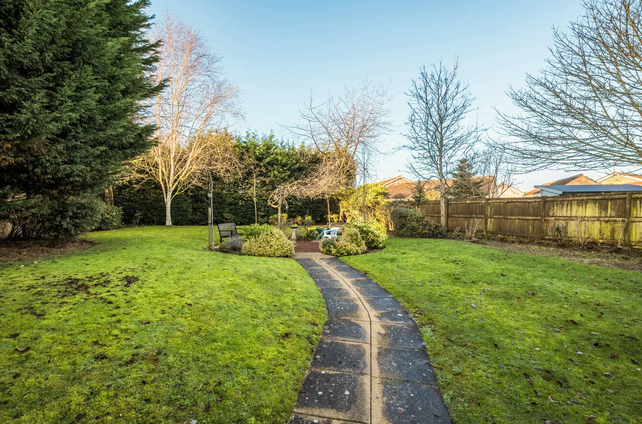 Barrow Lane, Hessle, HU13, photo 11