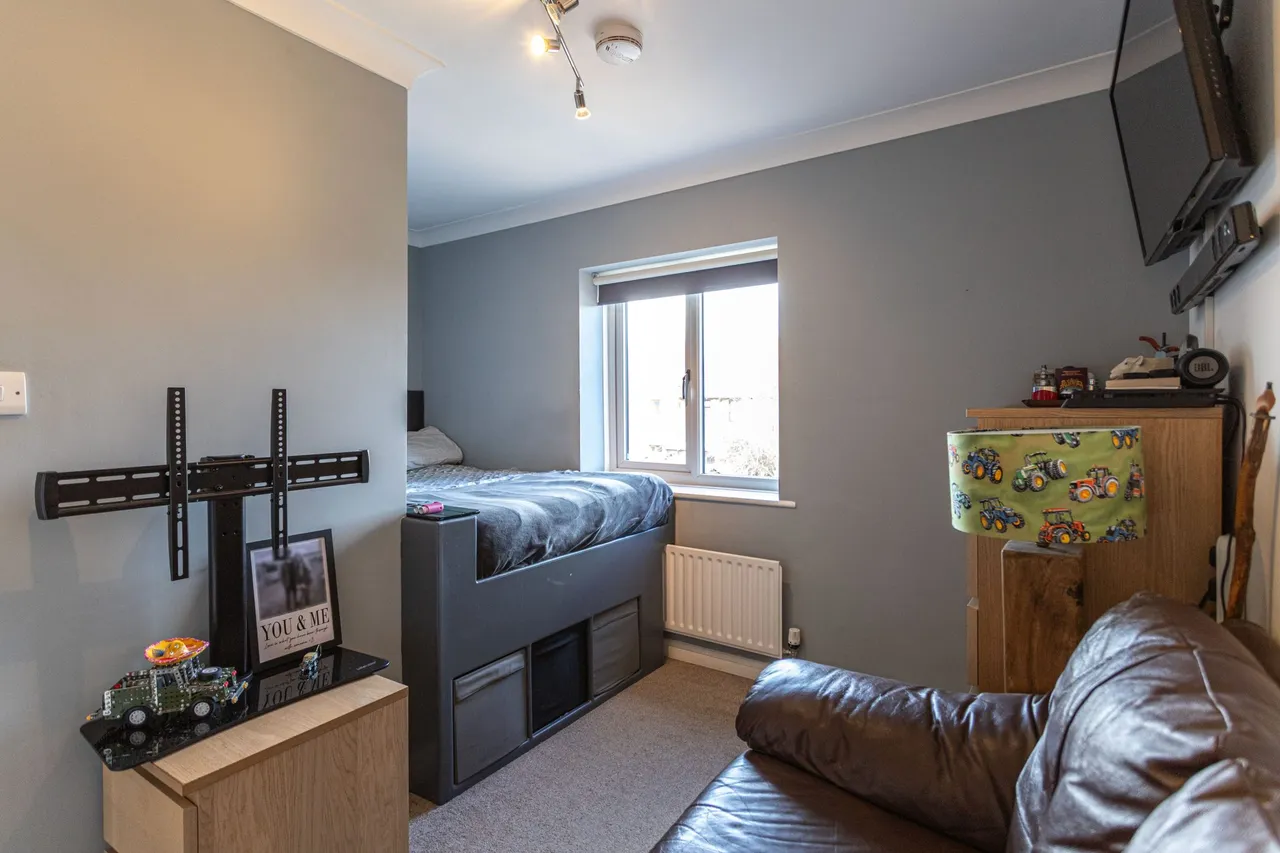 Hop Garden Road, Hook, RG27 9SU, photo 10
