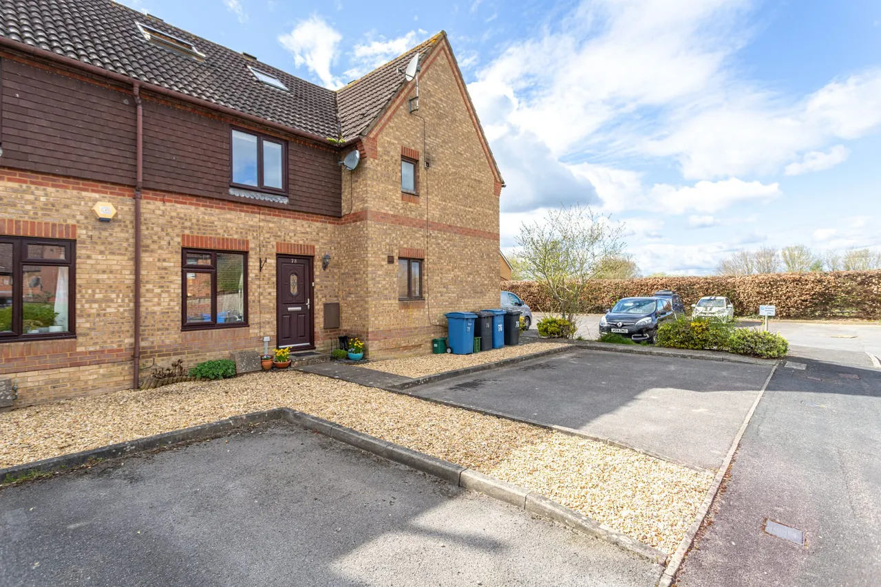 Hop Garden Road, Hook, RG27 9SU, photo 15