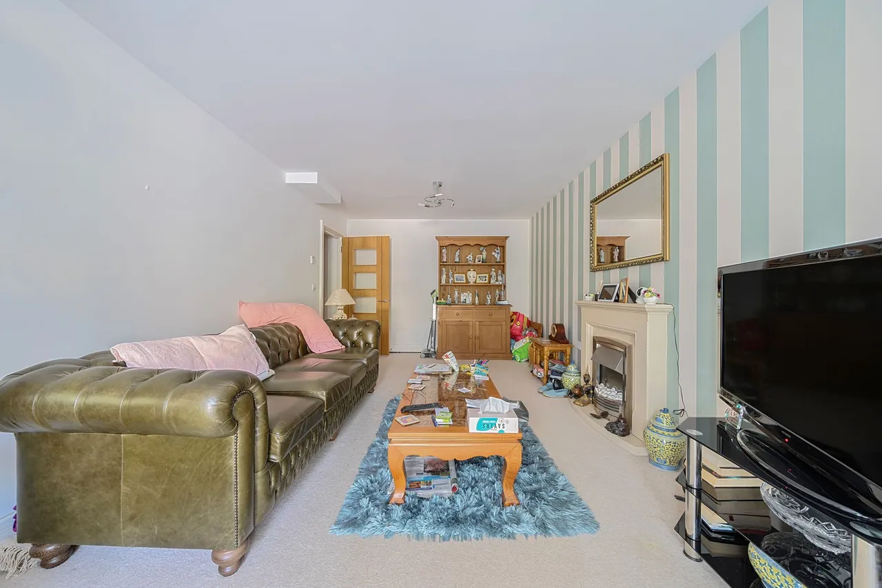 Meadowside, Storrington, RH20, photo 2