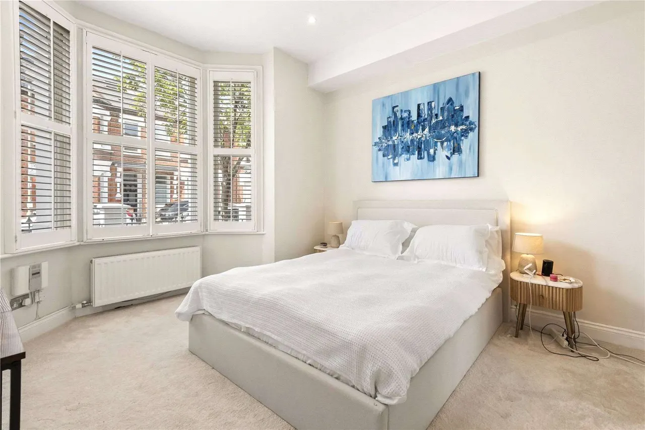 Tregarvon Road, London, SW11, photo 4