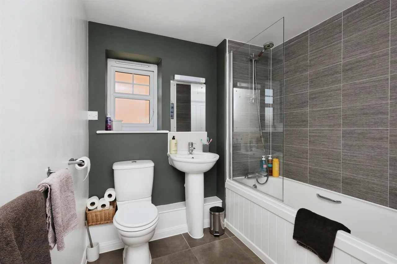Goldfinch Lane, Hellingly, BN27, photo 14