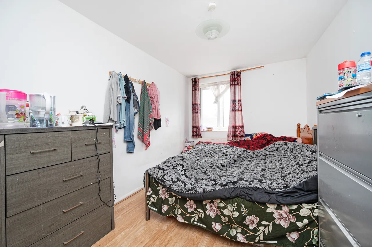 32 Biscay House, Mile End Road, London, photo 6