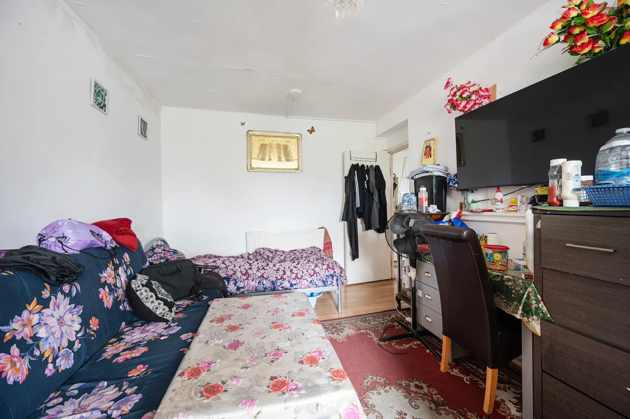 32 Biscay House, Mile End Road, London, photo 5