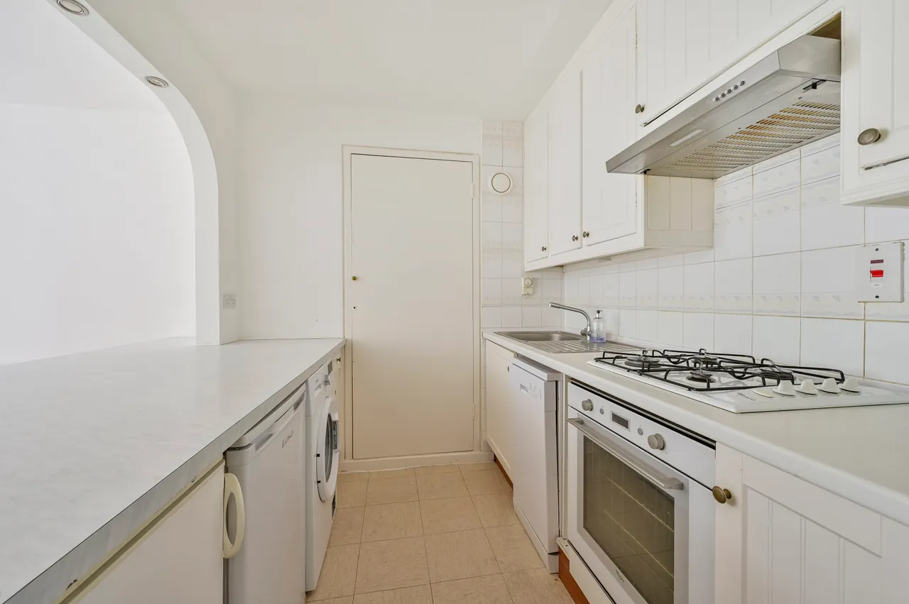 9 Claudia Place, London, photo 3