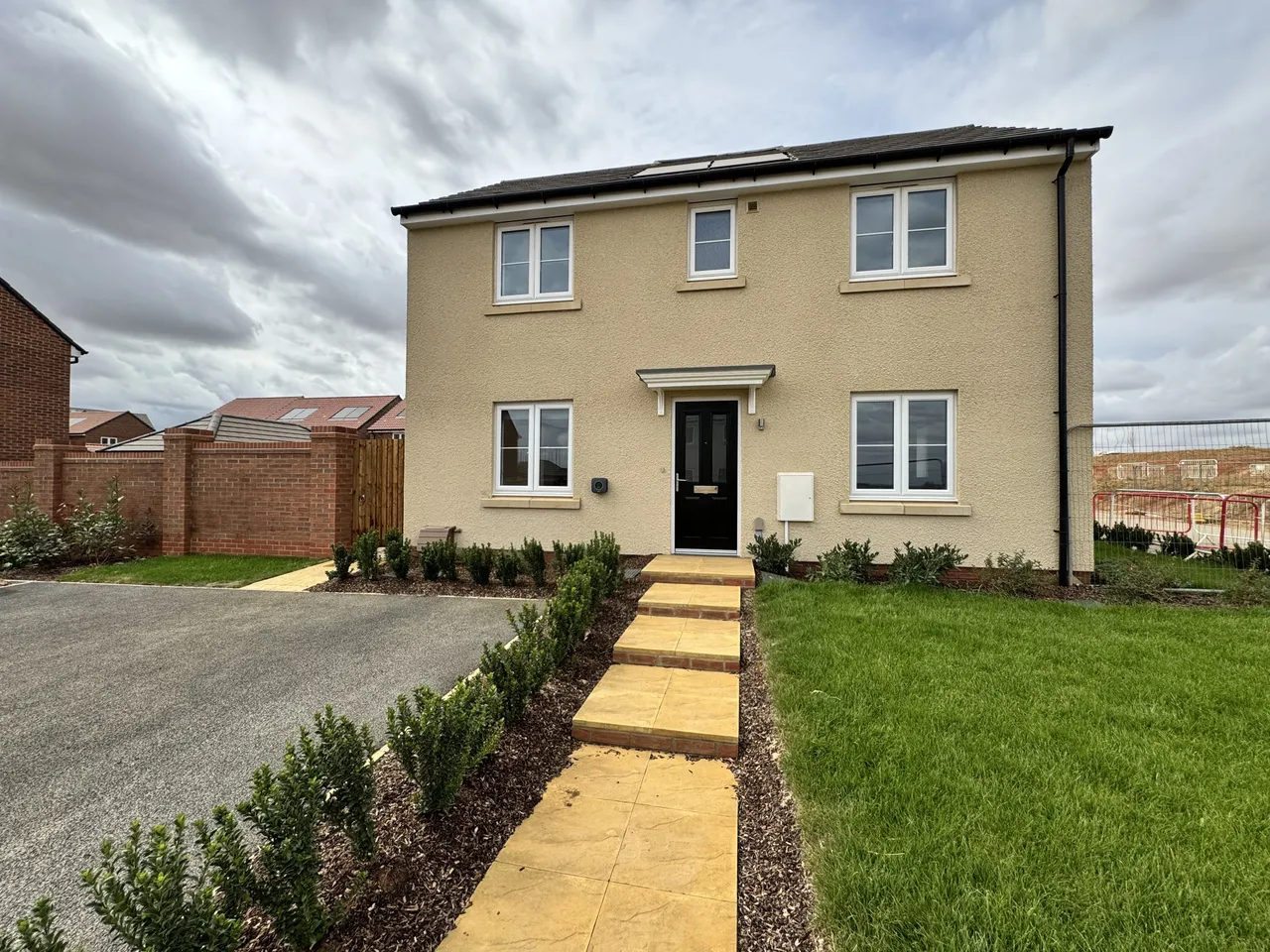 3 bed house to rent — Kennick Way, GRANTHAM