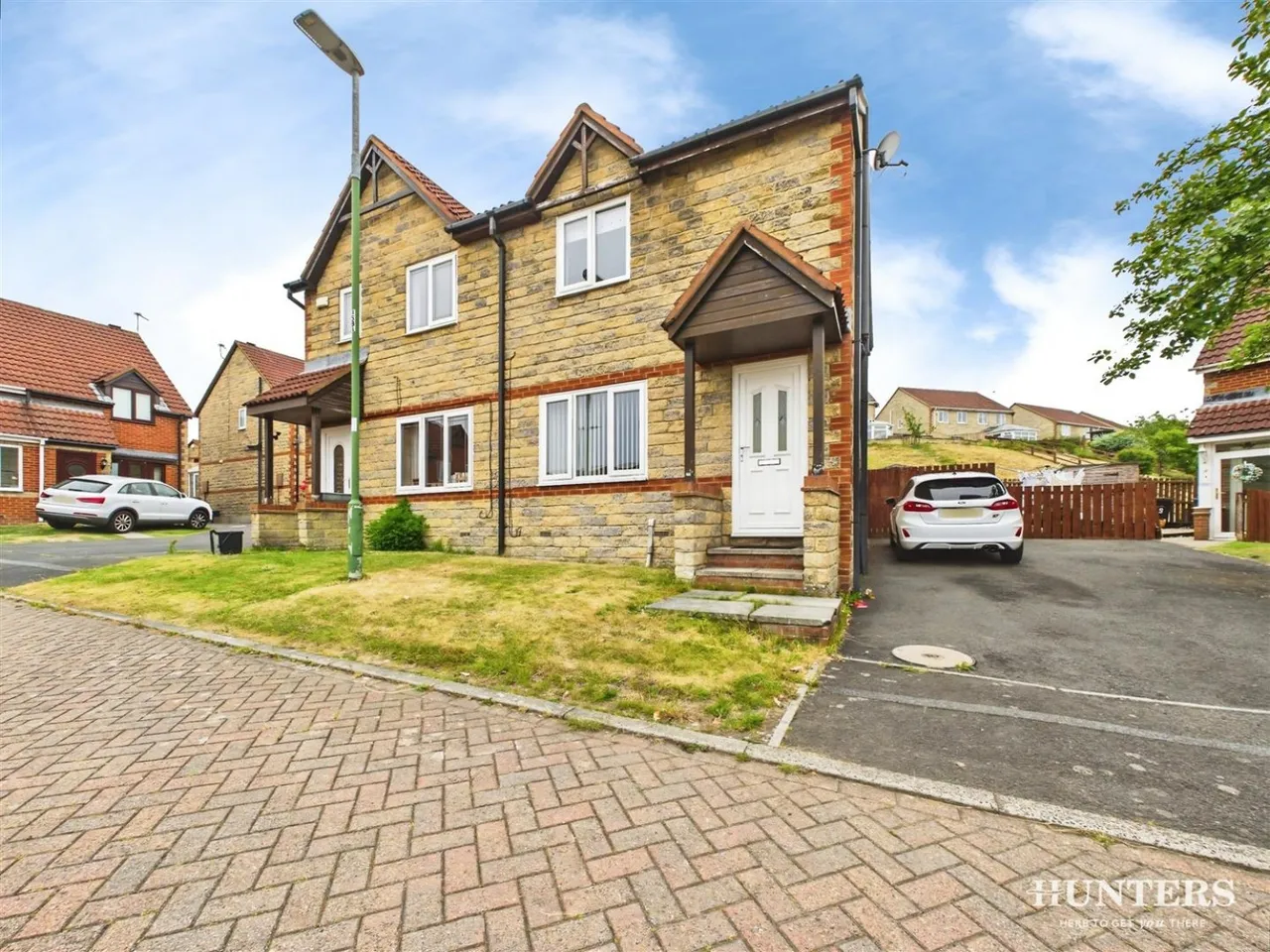 3 bed house for sale — Georgia Court, Consett