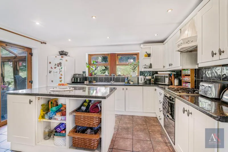 5 Top O Th Hill Road, Todmorden OL14 6QA, photo 4