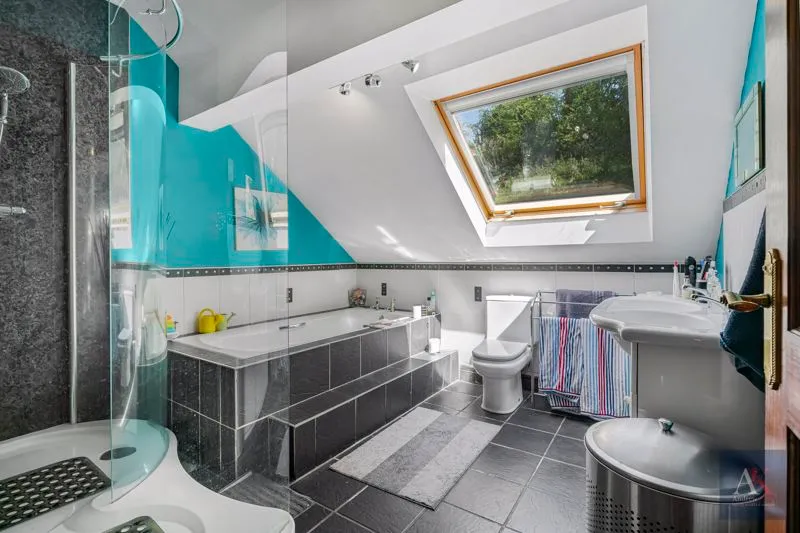 5 Top O Th Hill Road, Todmorden OL14 6QA, photo 20