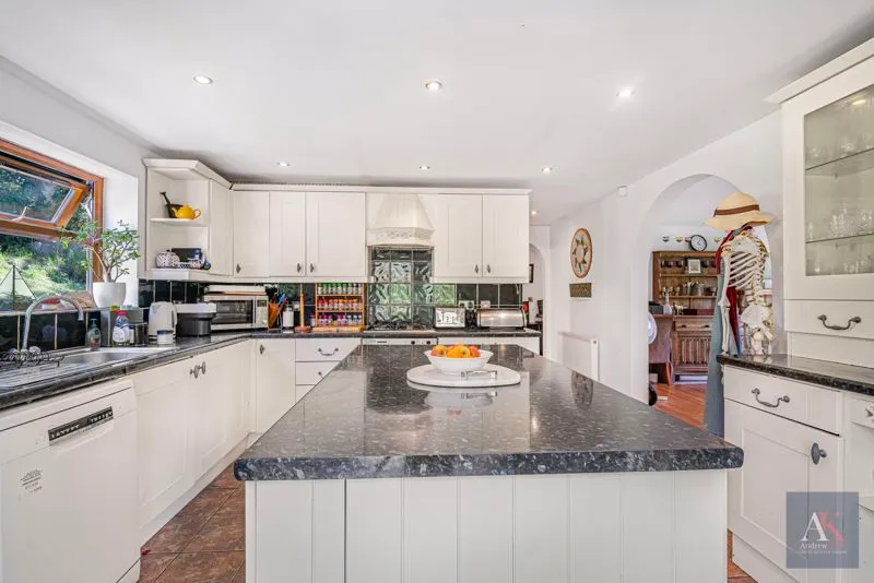 5 Top O Th Hill Road, Todmorden OL14 6QA, photo 11