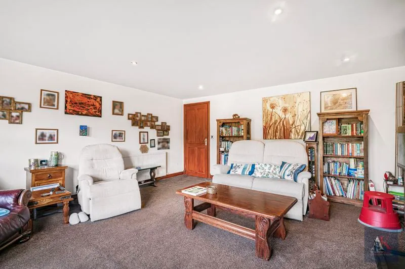 5 Top O Th Hill Road, Todmorden OL14 6QA, photo 6