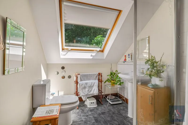 5 Top O Th Hill Road, Todmorden OL14 6QA, photo 18