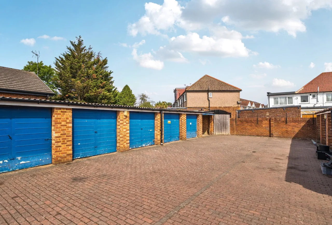 Slough Lane, London, NW9 8QJ, photo 10
