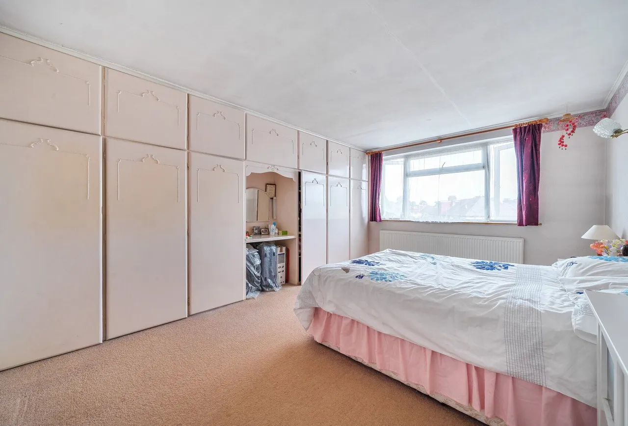 Slough Lane, London, NW9 8QJ, photo 3