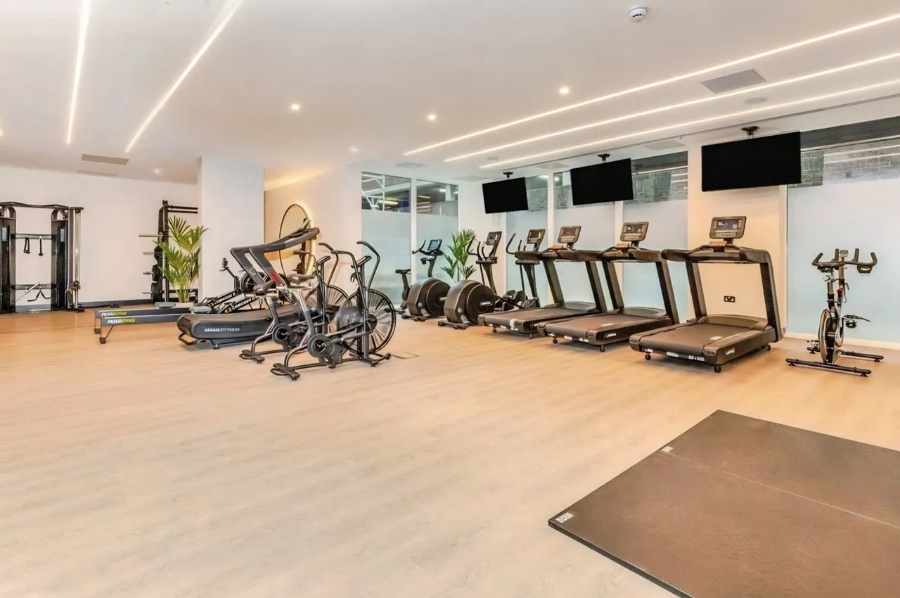 Eden Grove, Staines-upon-Thames, TW18, photo 11