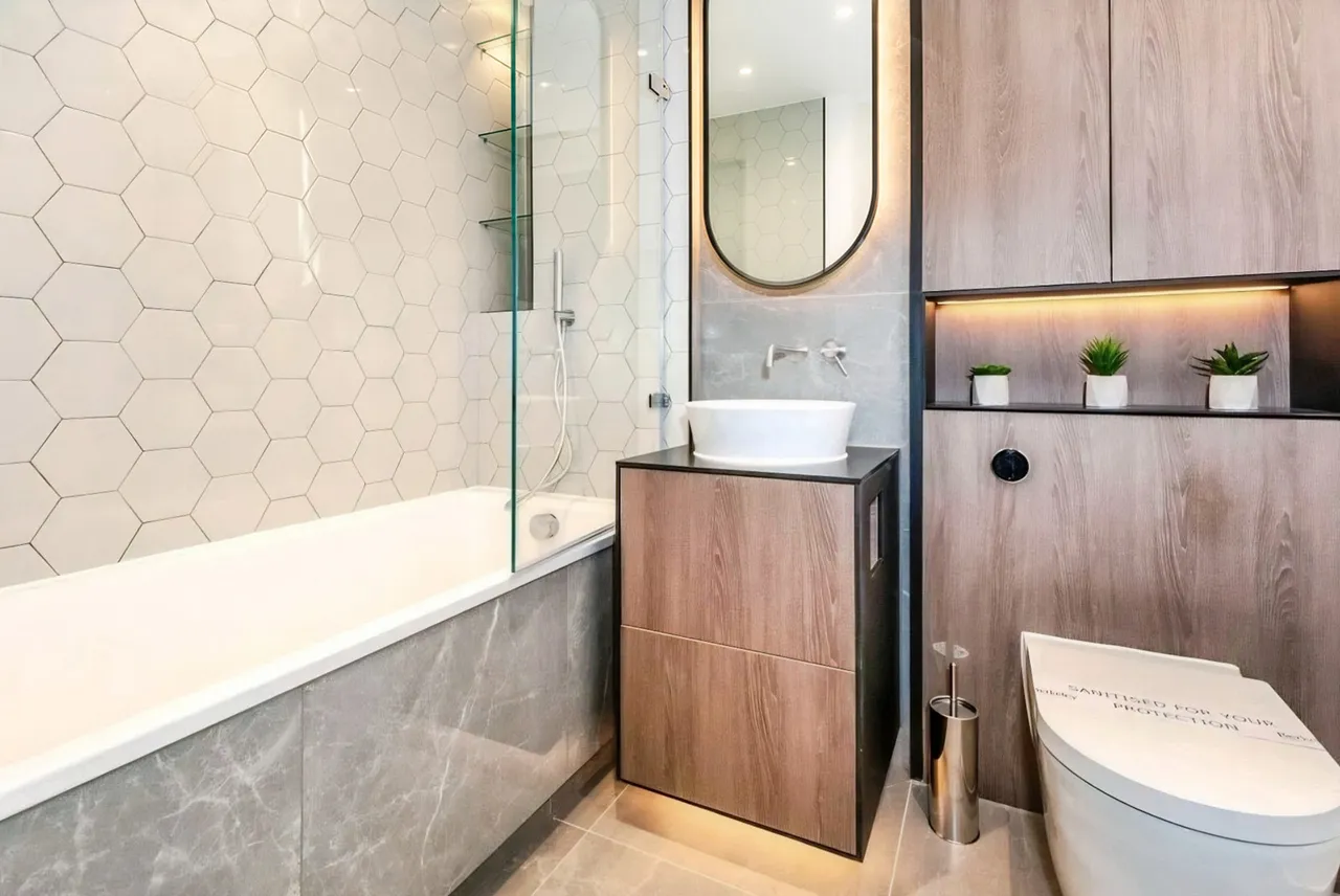 Eden Grove, Staines-upon-Thames, TW18, photo 5