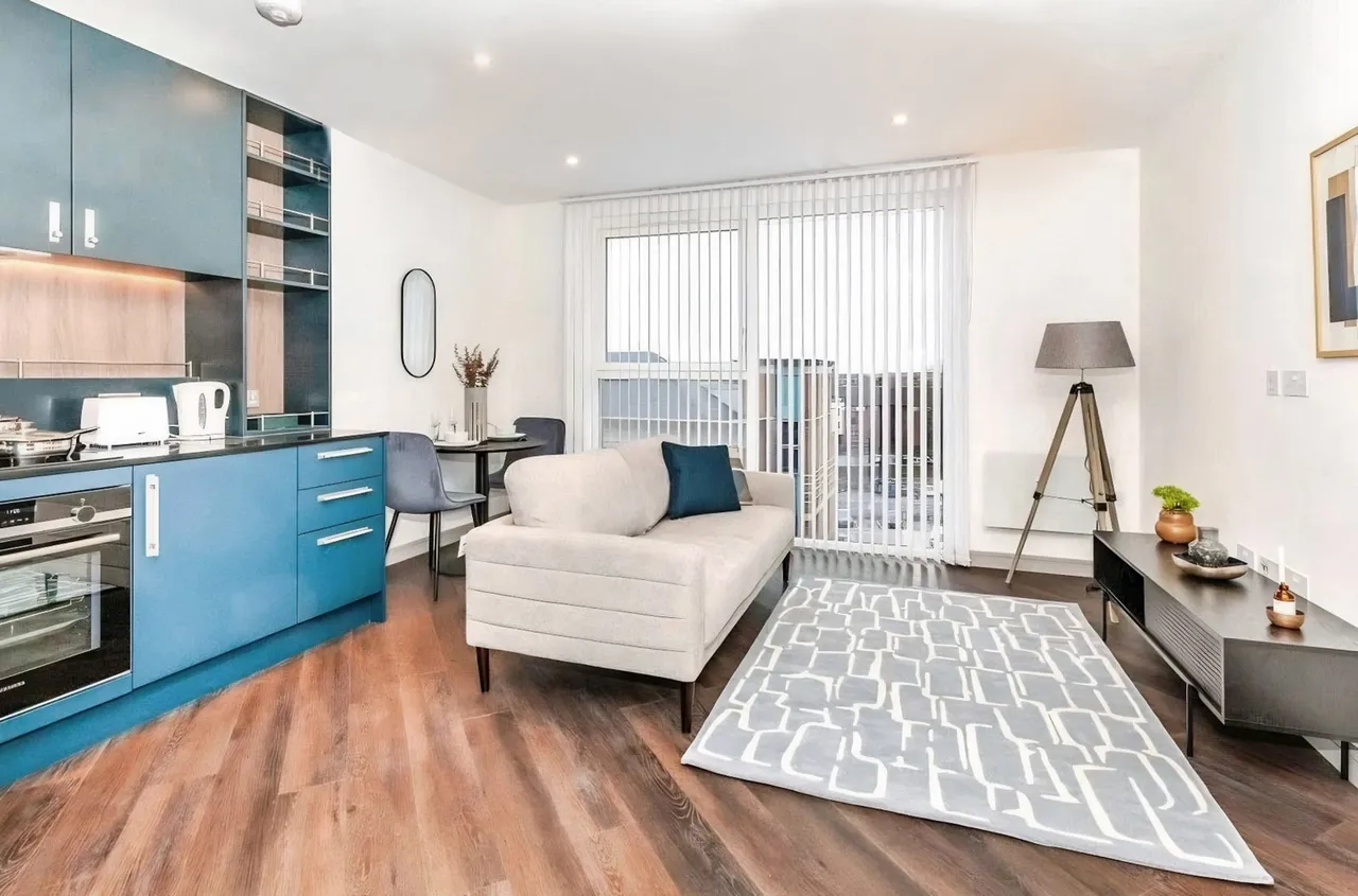 Eden Grove, Staines-upon-Thames, TW18, photo 2