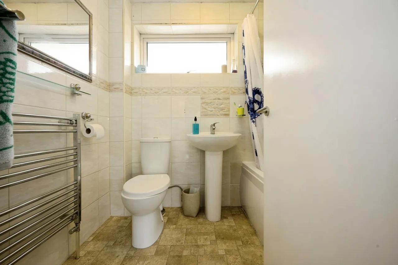 Bradgate Road, BEDFORD, Bedfordshire, MK40, photo 15