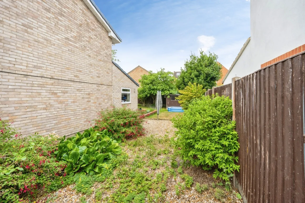 Bradgate Road, BEDFORD, Bedfordshire, MK40, photo 18