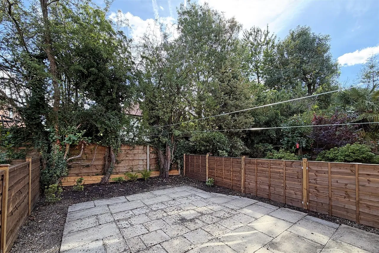 Heyes Leigh Heyes Drive, Timperley, Cheshire WA15 6EY, photo 27
