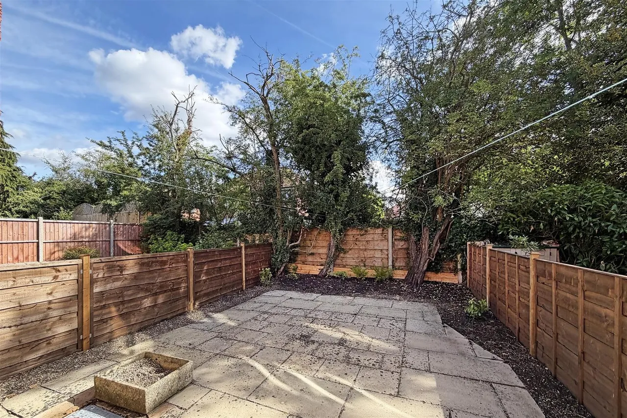 Heyes Leigh Heyes Drive, Timperley, Cheshire WA15 6EY, photo 15