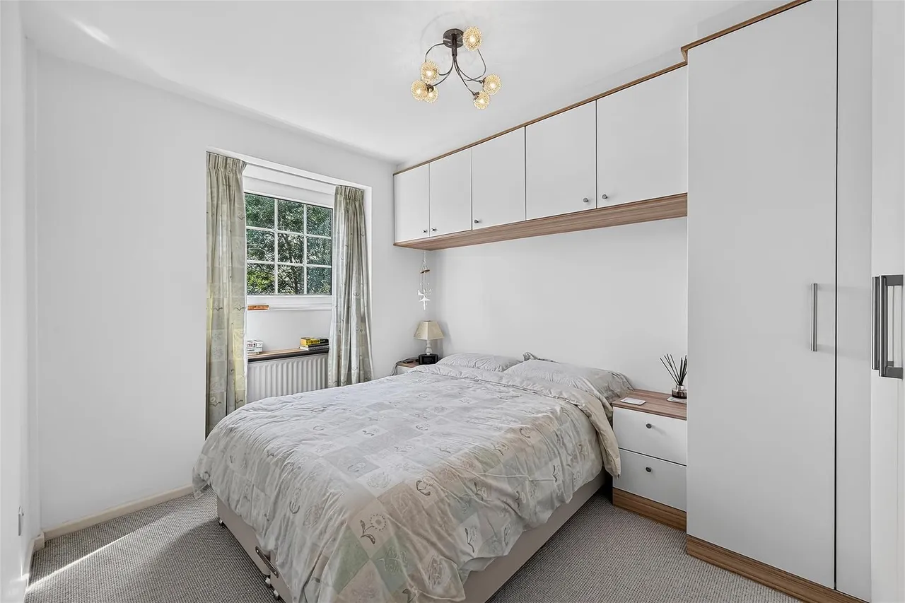 Heyes Leigh Heyes Drive, Timperley, Cheshire WA15 6EY, photo 24
