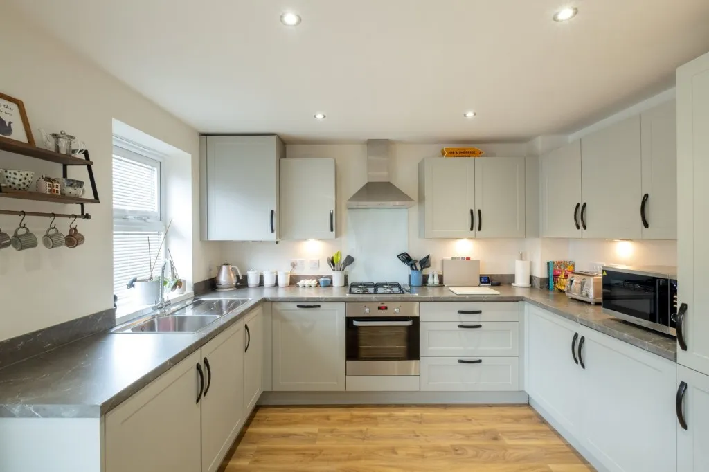 Pankhurst Close, East Leake, LE12, photo 3