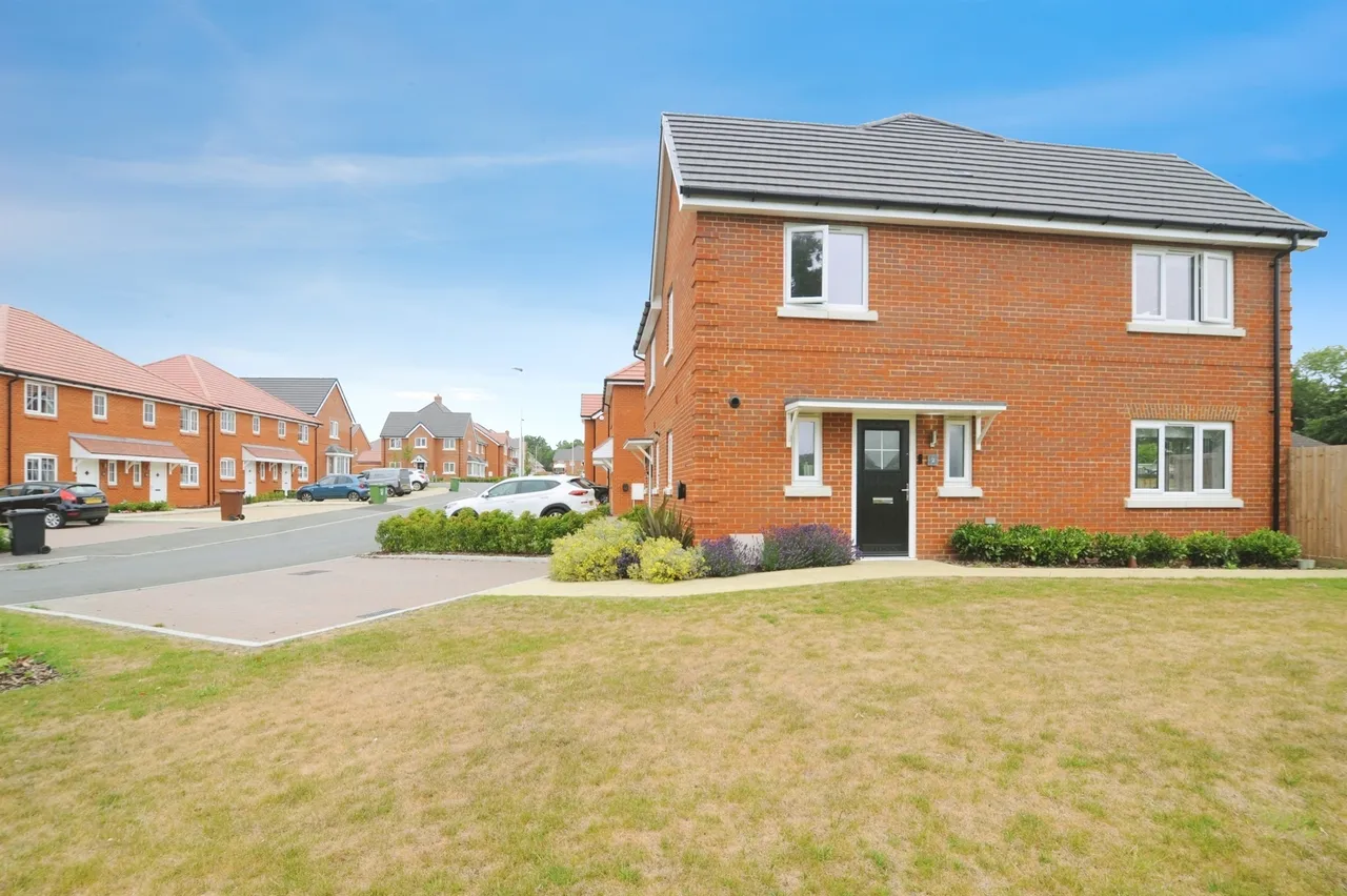 Levett Gardens, St. Leonards-On-Sea, TN38, photo 17