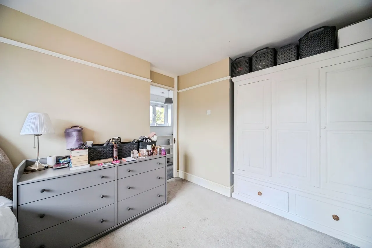 Cornelia Close, Bletchley, Milton Keynes, Buckinghamshire, MK2, photo 16