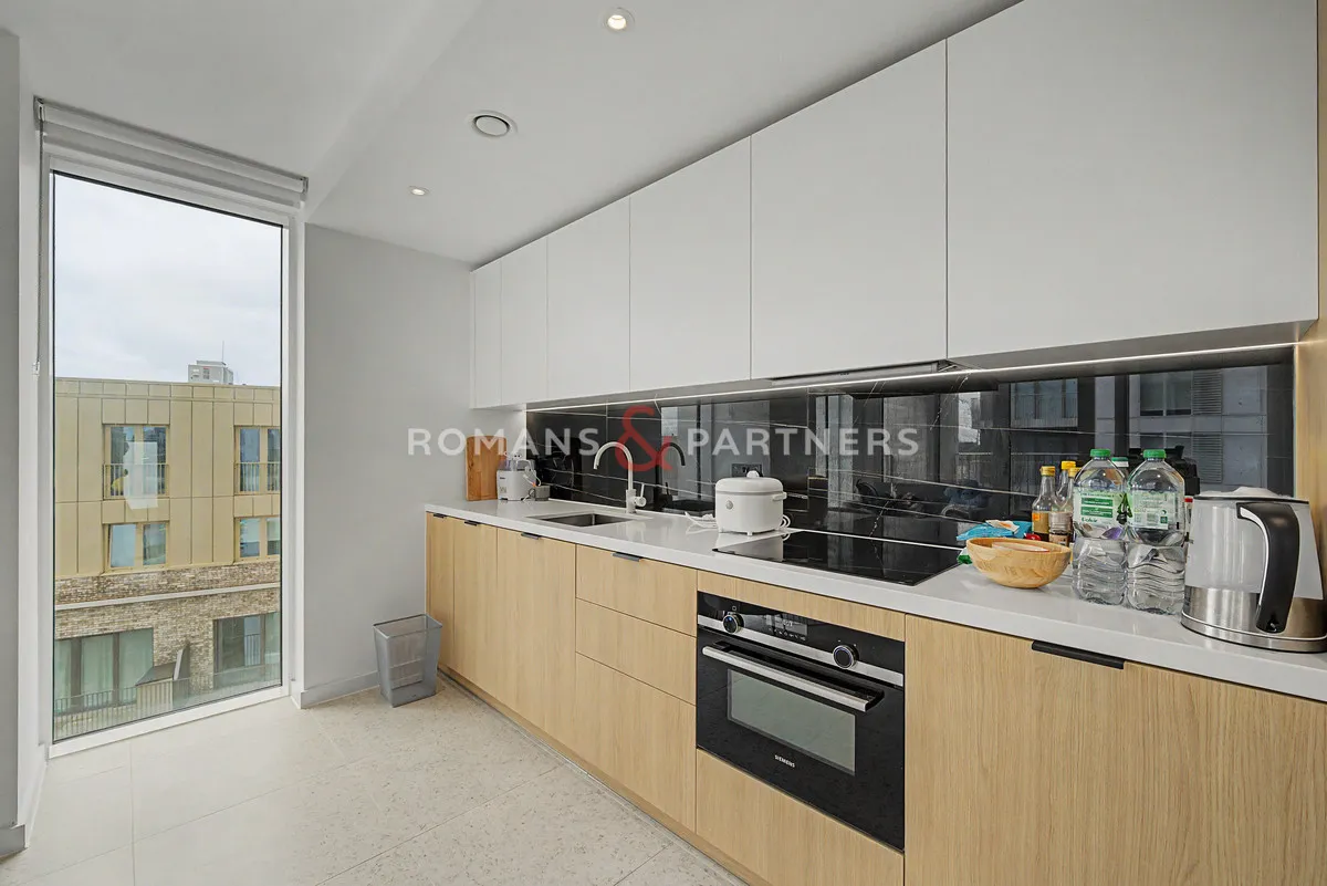 Bouchon Point, Silk District, E1, photo 4