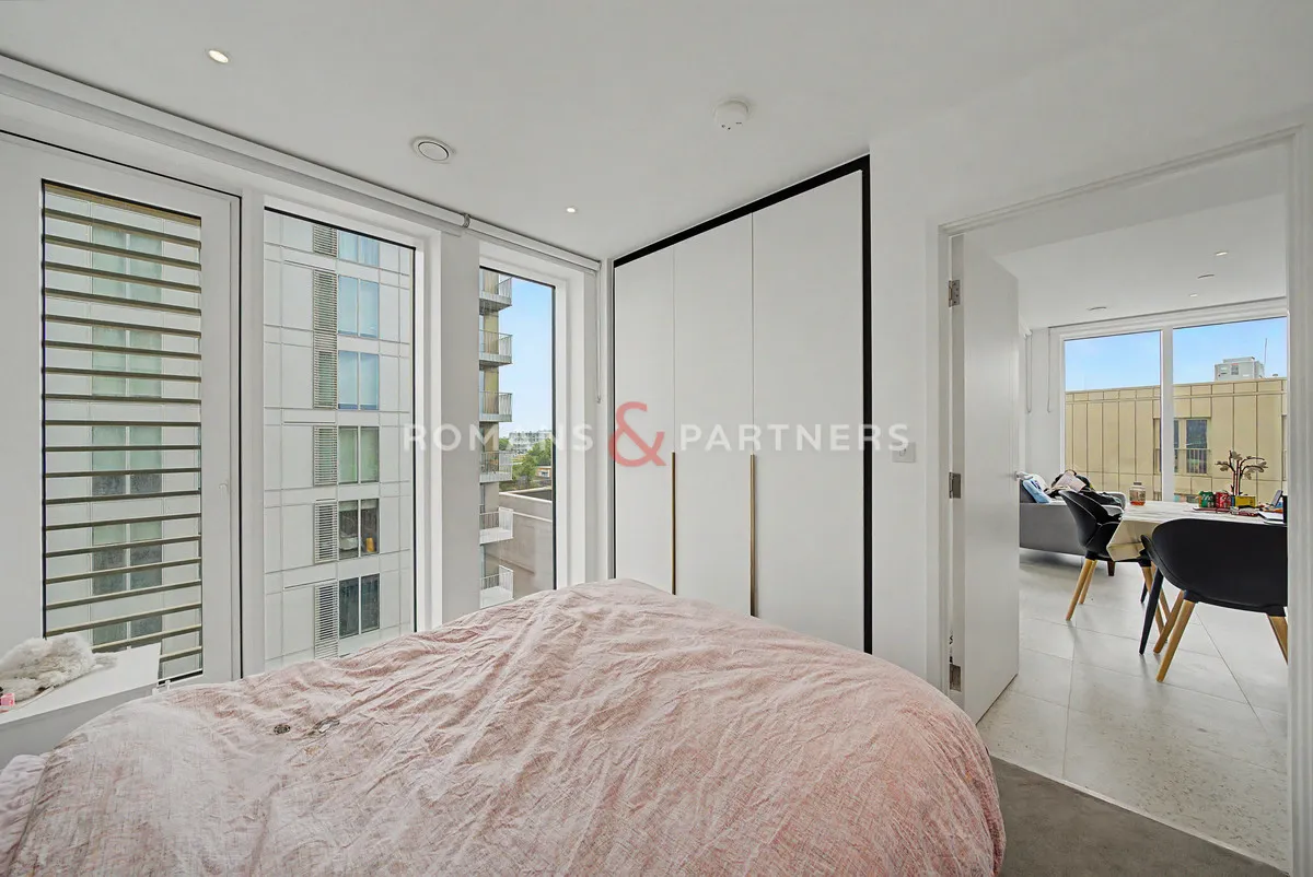 Bouchon Point, Silk District, E1, photo 6