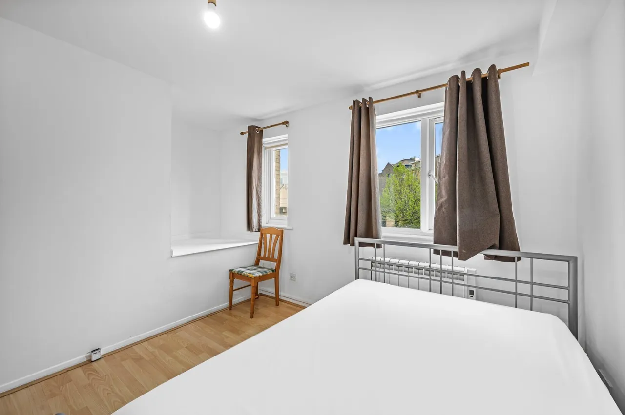 Westferry Road, London, E14, photo 9