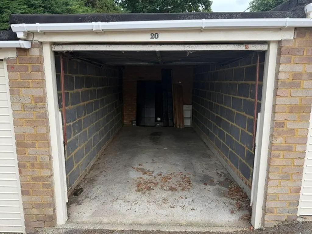 Heathside, Weybridge KT13 9YH, photo 3
